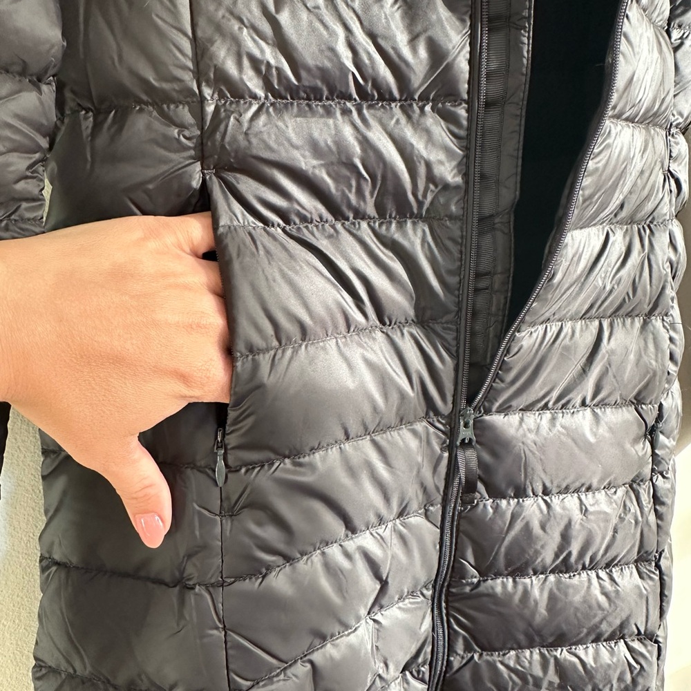 Women's Black Quilted Jacket - Picture 4 of 6